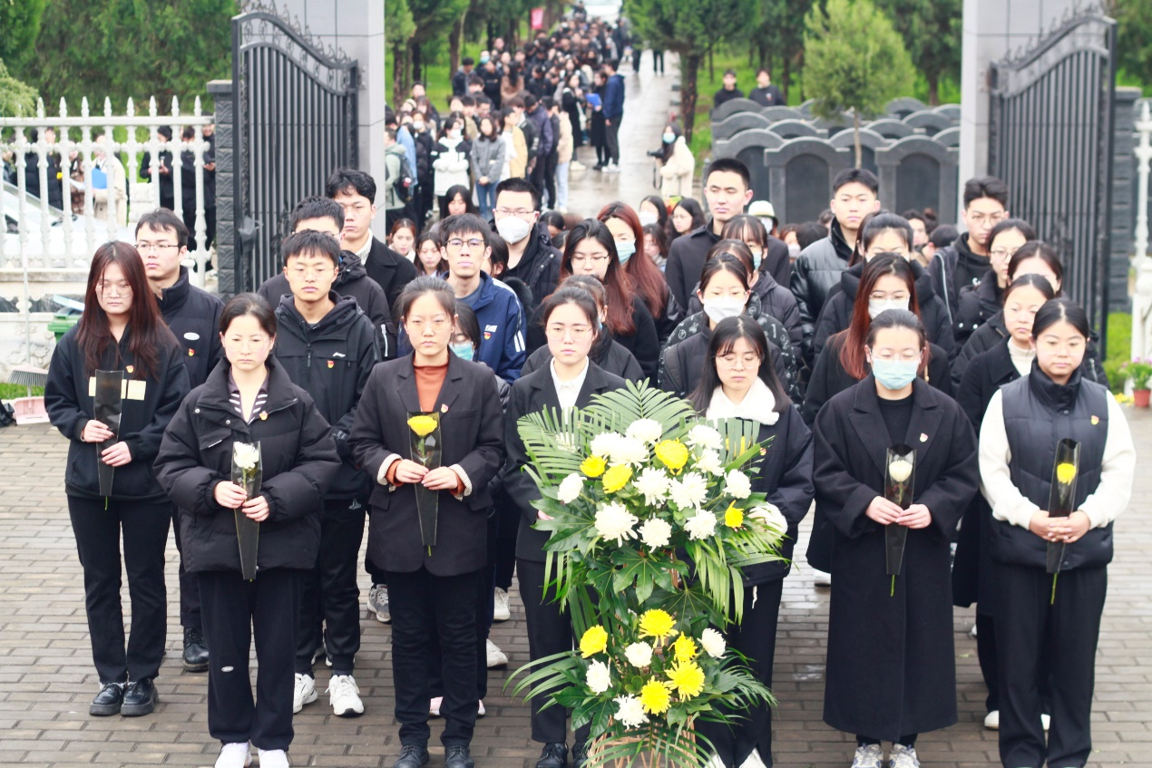 65a8d76285564fc49888ad8dc94a07b3.png 65a8d76285564fc49888ad8dc94a07b3.png