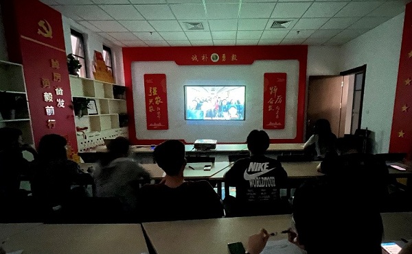 c326841b0ec3481d97712fe3999ef279.jpg 微党课主题学习.jpg