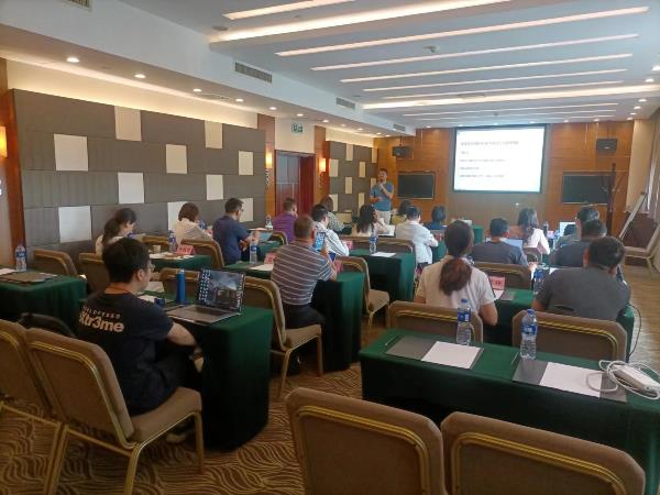 87625f2149f440deb414a993274c1b4d.jpg 李丰.jpg