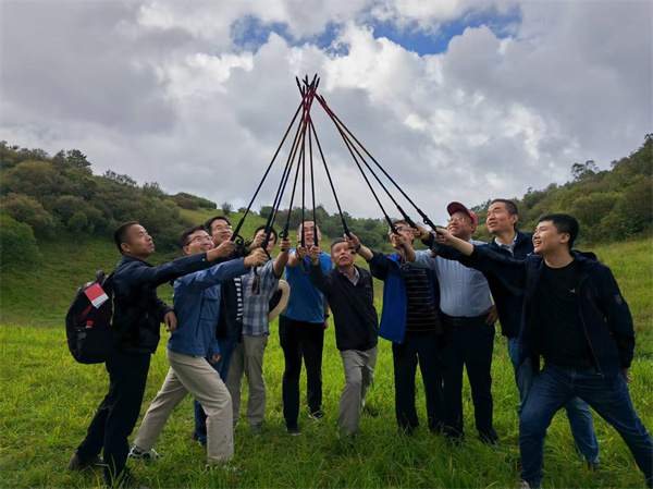 第一名 38王军智-剑指南天.jpg